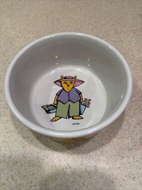 Signature Adventure Cat Stoneware Plate in White